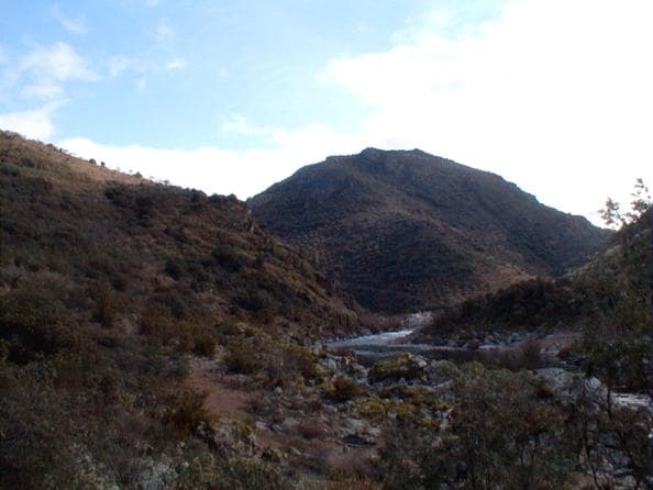 Vista parcial do Sector II a jusante da Foz da ribeira de Vale de Moinhos.